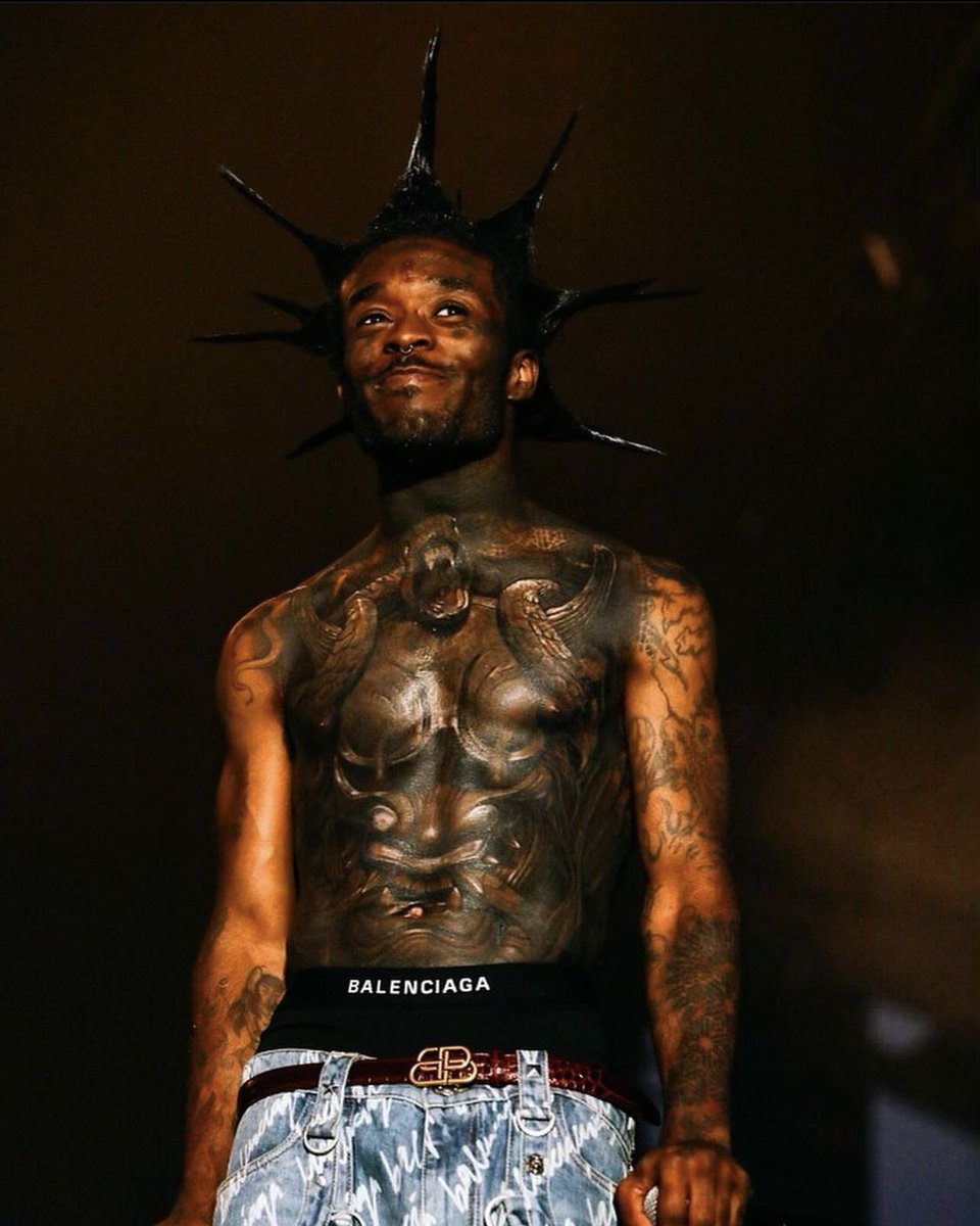 lil uzi vert fan page tweet media