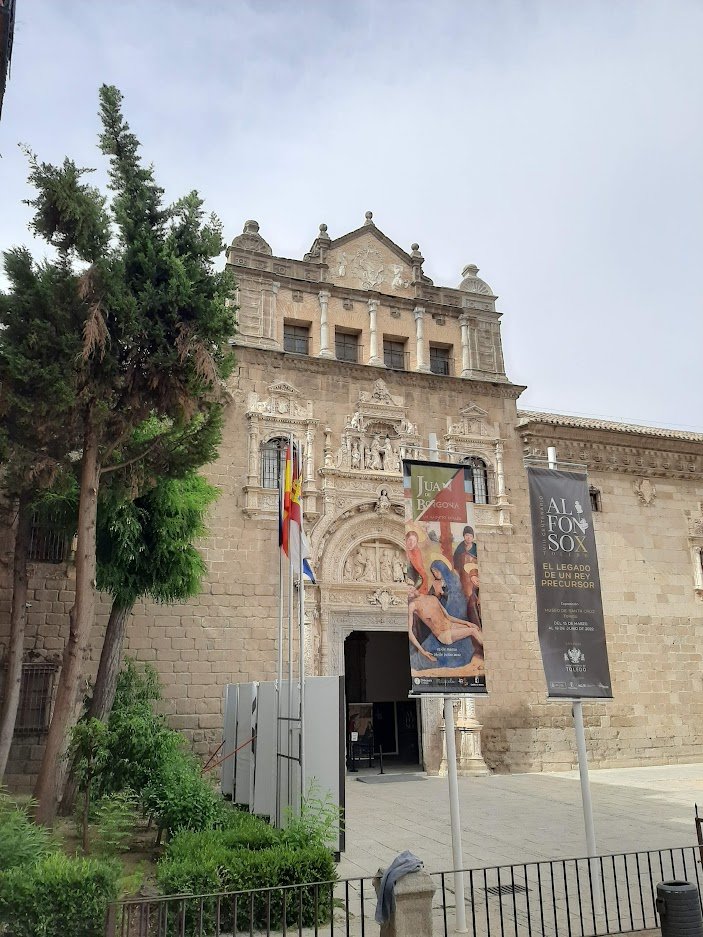 #HistoriadelDerecho #VIIICentenarioAlfonsoX
Esta semana visité la <a href="/ExpoAlfonsoX/">Exposición Alfonso X</a> en el museo de la Santa Cruz de #Toledo.
Me encantó. Disfruté especialmente con las piezas que guardaban relación con la labor legislativa y política del rey.
Comparto algunas imágenes.