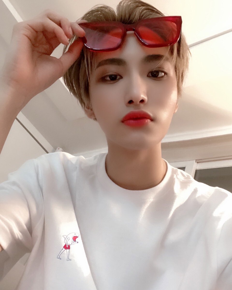 thinkingabtpsh's tweet photo. SOTD ( seonghwa of the day ) https://t.co/JtvaxblLta