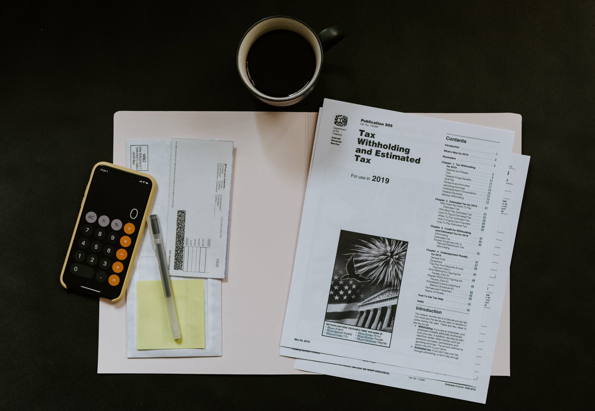 Scoresmart1's tweet photo. Mathematics is an important part of managing business! 
Why is that?
#Business #Scoresmart
#بزنس #ماث #أعمال https://t.co/r7aDEfwY9f
