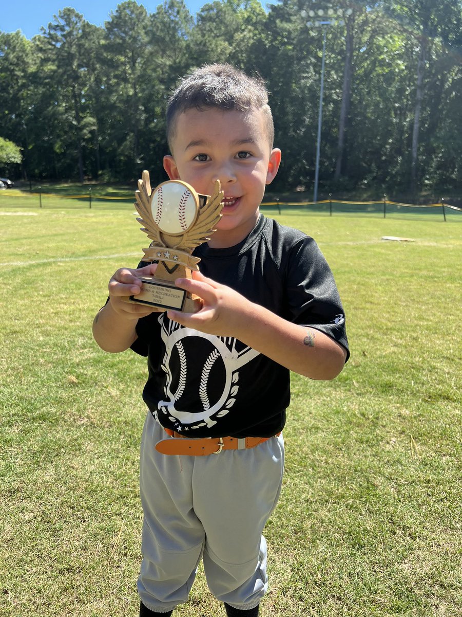 CoachWammock's tweet photo. We made it!!  First year of t-ball in the books.  Pax learned a lot and had a good time.  He was mighty proud of that “prophy” today. 😂 @MrsWammock https://t.co/TQ8kig0LVm