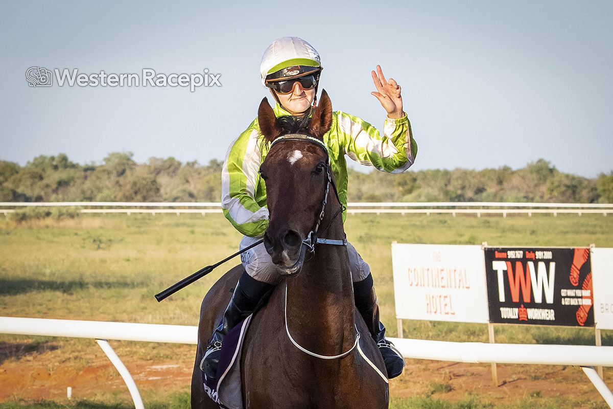 A treble for Jess Gray! POWERFUL - Broome Sat 18th June <a href="/BroomeTurfClub/">Broome Turf Club</a> #WesternRacepix #BroomeTurfClub

More 📸 westernracepix.com