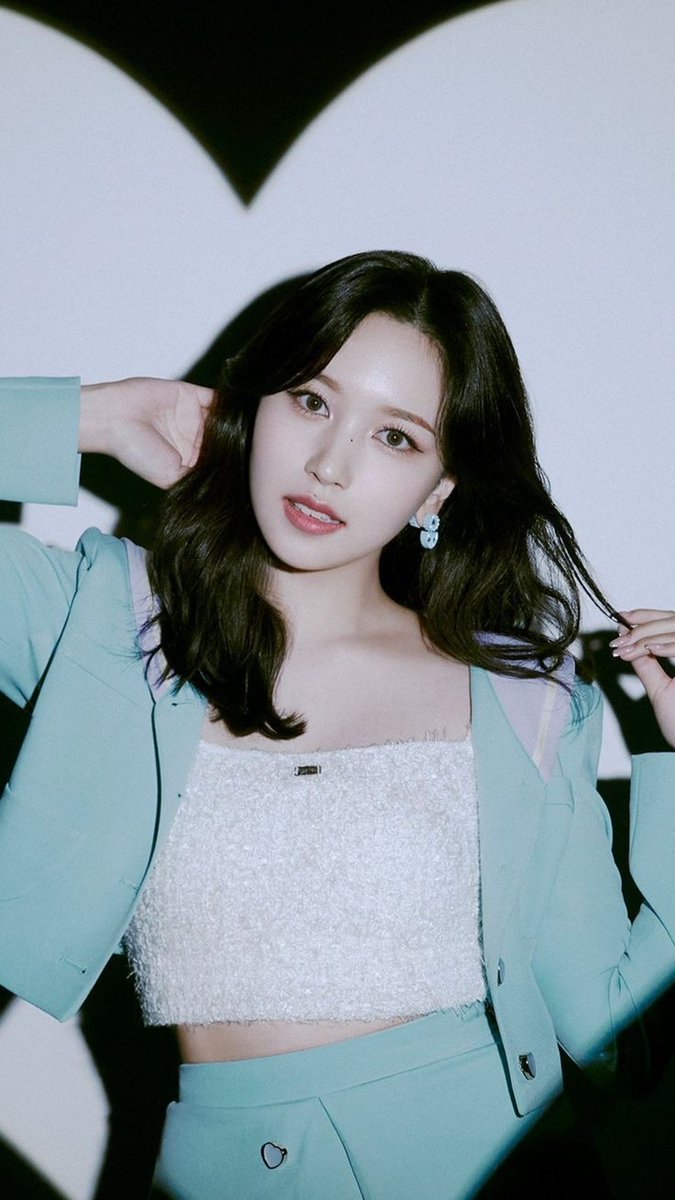 #MINA #미나 #ミナ 🐧 <a href="/JYPETWICE/">TWICE</a>