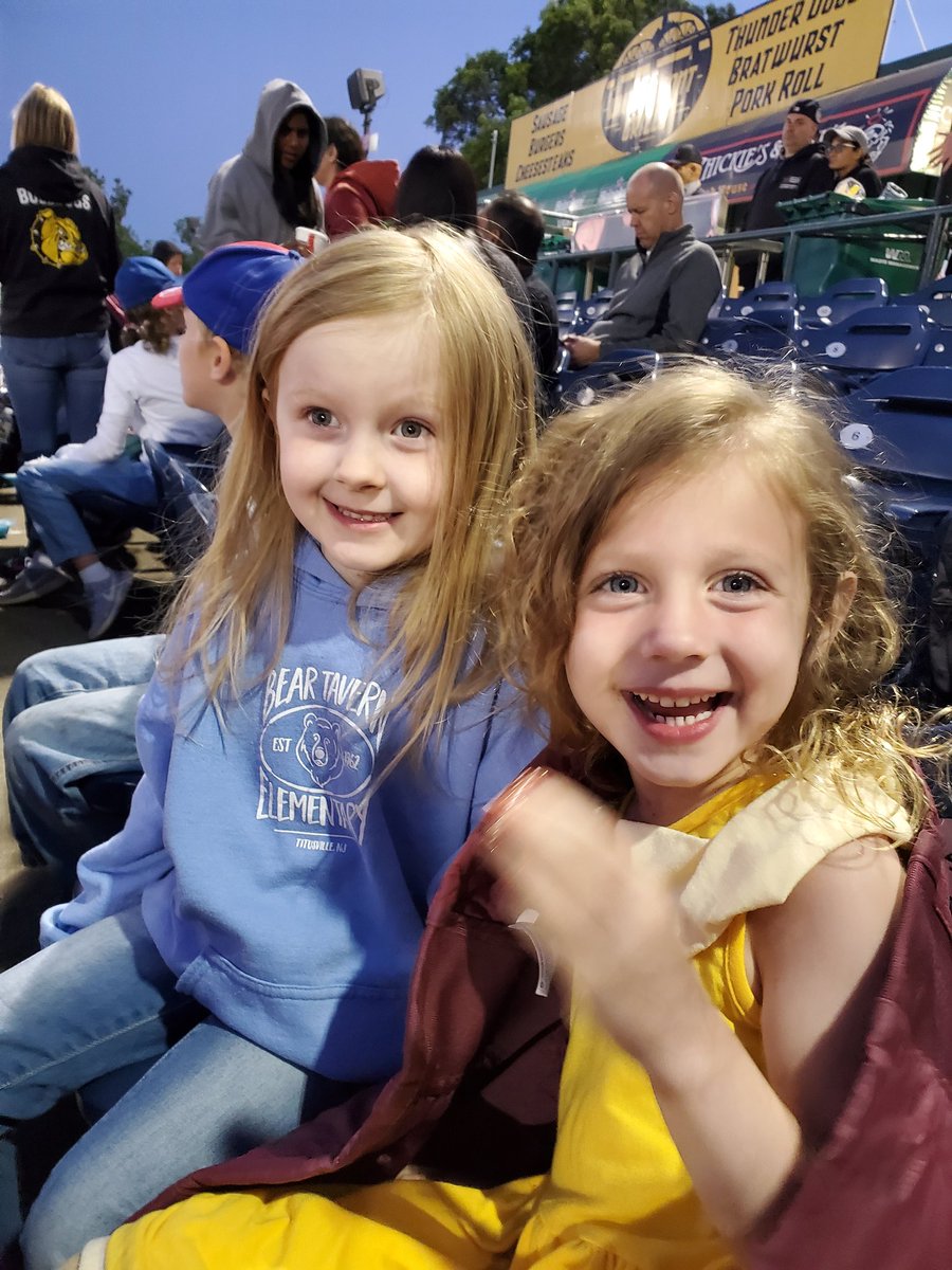 PEECHes at Trenton Thunder! #BearTavernPride @MsLudwigPreK <a href="/JonesKellye/">Kellye Jones</a>