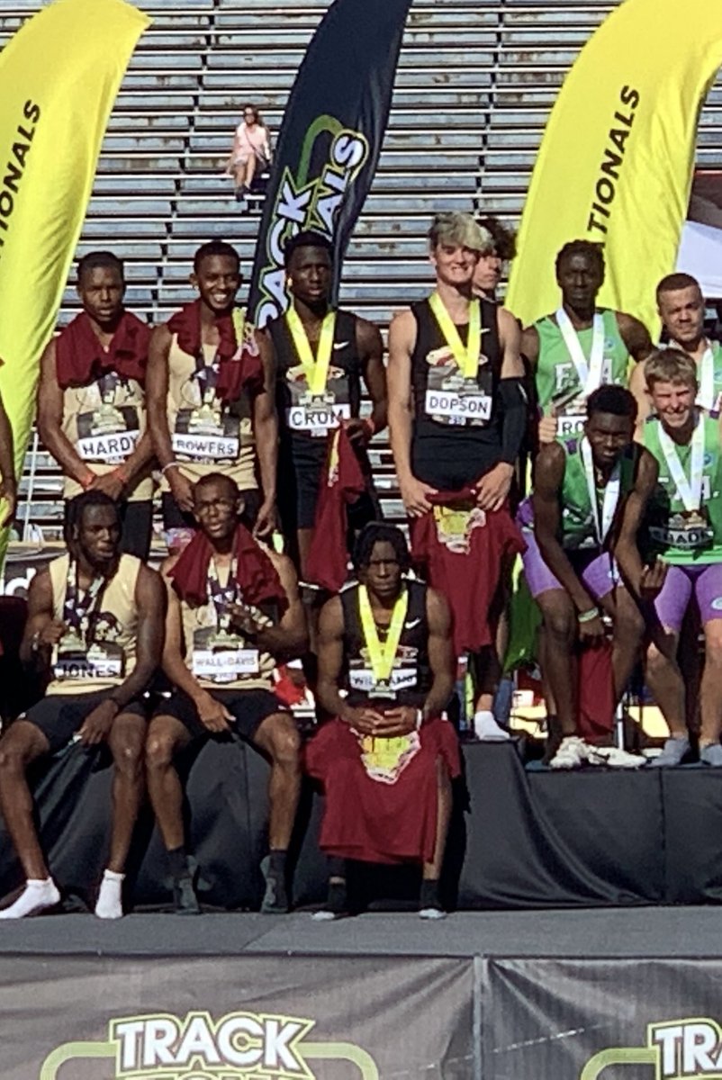 BroncosTF's tweet photo. #AdidasNationals 
Shuttle Hurdle Relay All-Americans @makaiw30 @brycedopson @JoshuaCrum19 #andrewniemann 
Brookwood was in the house! 
Countdown to 2023 starts tomorrow!!! https://t.co/yBk3jwXYr4
