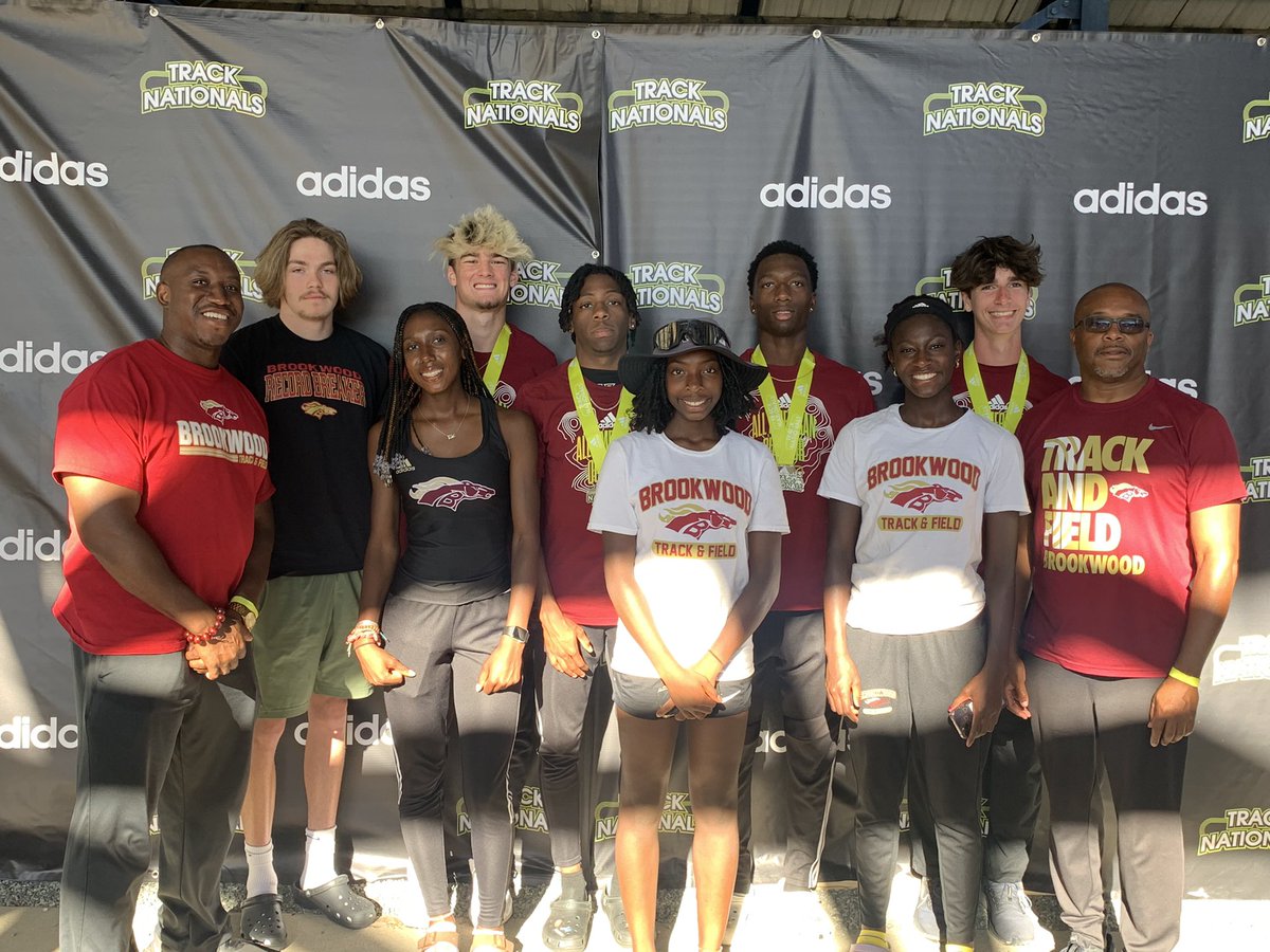 BroncosTF's tweet photo. #AdidasNationals 
Shuttle Hurdle Relay All-Americans @makaiw30 @brycedopson @JoshuaCrum19 #andrewniemann 
Brookwood was in the house! 
Countdown to 2023 starts tomorrow!!! https://t.co/yBk3jwXYr4
