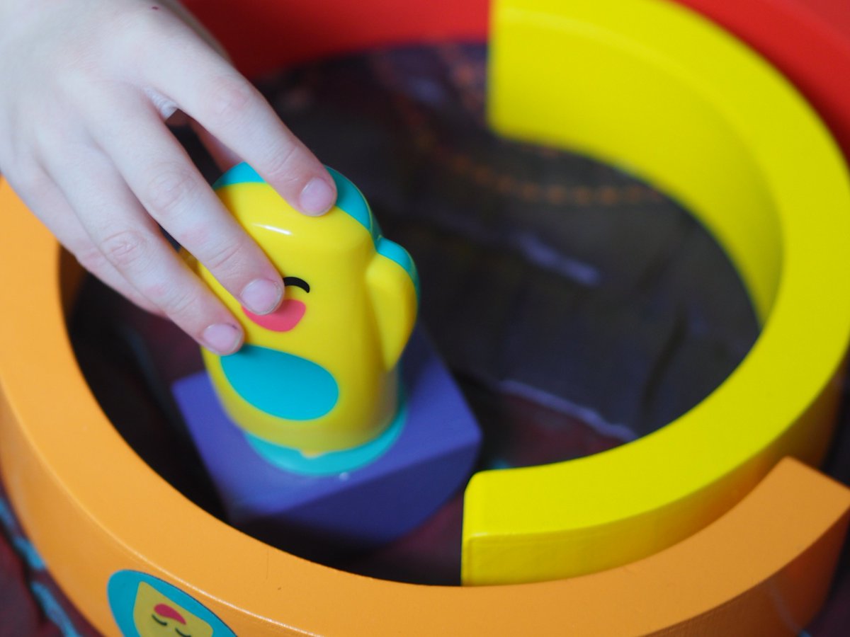 "There are almost 850,000 people in Australia under the age of 25 years with a disability" #sourcekids 
<a href="/TalkiPlay/">TalkiPlay</a> is at the sourcekids.com.au expo in Melbourne to show how #learningthroughplay can make a world of difference.  #autism @AutismSpectAust