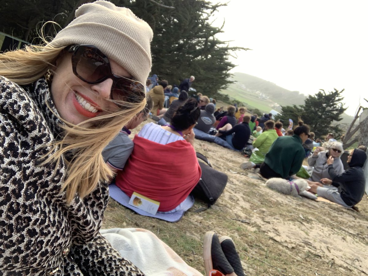 33c yesterday, and today it’s blowing a hoolie!

Gutted for the team at the <a href="/NatTrustJersey/">NationalTrustJersey</a> having to cancel the Sunset Concerts tonight 🌅 

Hope everyone got home safe, it was flippin’ windy!