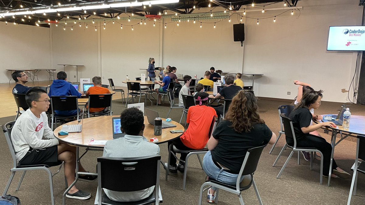 TechJourneyDSM's tweet photo. What a fun #coderdojo #desmoines meetup today. Students worked on projects in #codeorg, #scratch, #java, #legomindstorms and #infosec.  #STEM #IATech https://t.co/kmj9m63Jq1