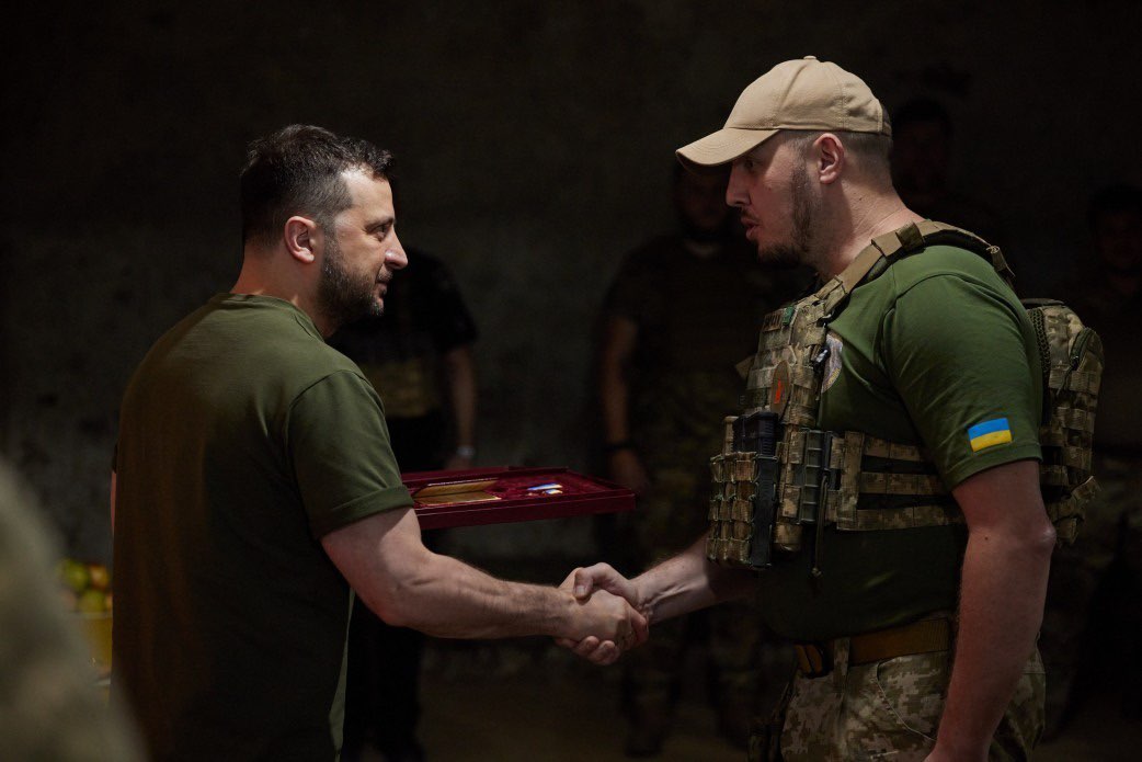 DefenceU's tweet photo. A true President doesn’t hide in a bunker. After his visits to Kharkiv, Zaporizhia, and the heavily embattled Luhansk regions at the very frontline, @ZelenskyyUa visited Mykolayiv and Odesa regions to reward the heroes. Step by step #UAarmy is kicking the enemy out of our land. https://t.co/rOk35jwana