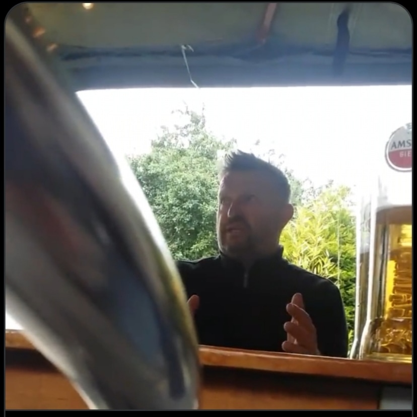 Richard Arnold is said to have told the group of #mufc supporters who he met today that “the two sources of the leaks have now left the club.
#mufc #ManchesterUnited #GlazersOut