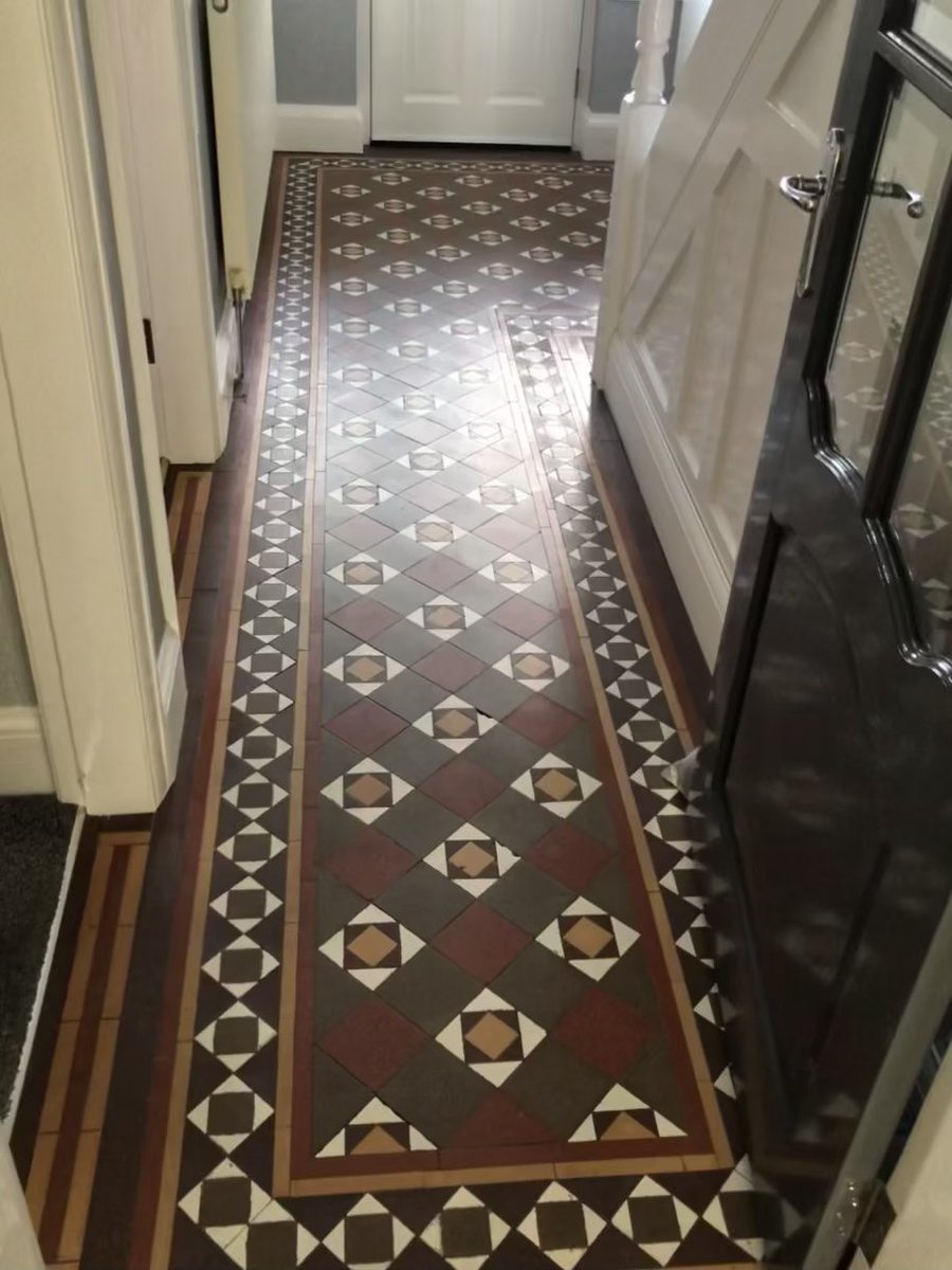@davidlloyd004 We have this in the hall , all original the house is ...