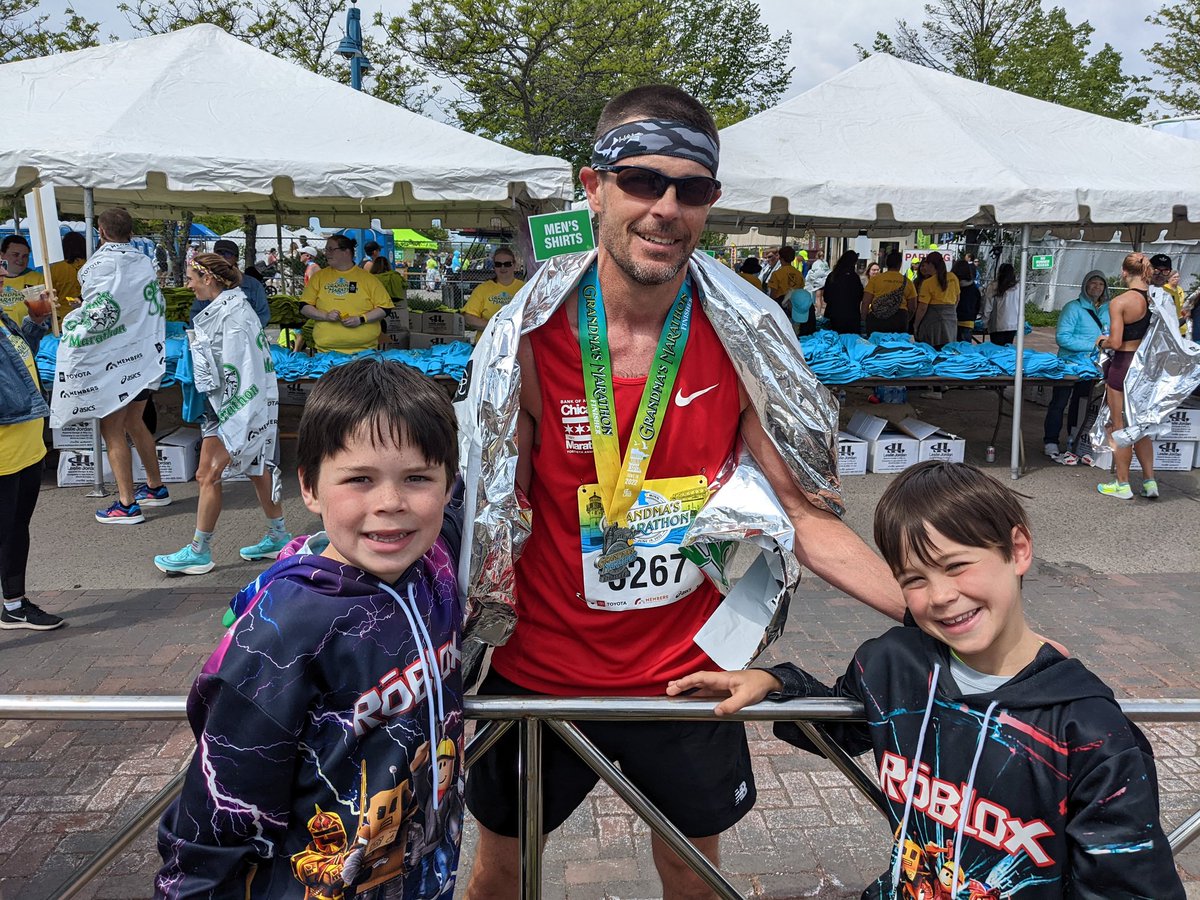 SiobhanSzabo1's tweet photo. He keeps getting faster! Steve finished the Duluth, MN marathon in 2:58. So proud of him. And we got to enjoy a few days in Duluth. Beautiful marathon course and city ❤️ https://t.co/iU432Cy9h0