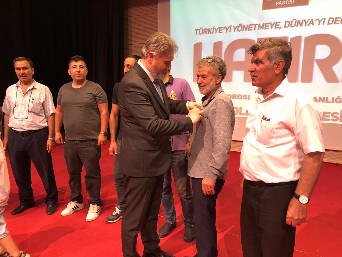 MehmedAltinoz's tweet photo. Mersin Toroslar ilçemizin 2.Olağan kongresini şehrin en büyük salonunda gerçekleştirdik.
Başta İl Başkanımız Topel Yıldız, heyecanlı ve coşkulu katılım sağlayan tüm teşkilatımıza teşekkür ederiz.
Tekrar seçilen ilçe Başkanımız Soner Çelik ve yönetimine başarılar dileriz. https://t.co/GqzvKSsnCx