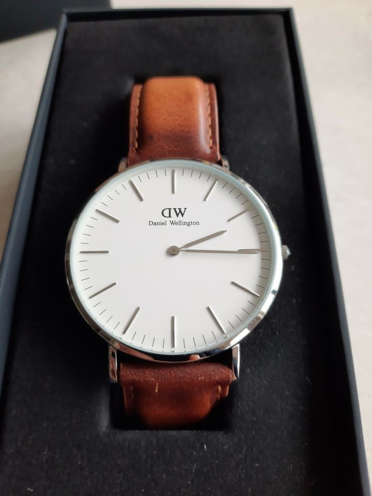 by_cardy's tweet photo. DANIEL WELLINGTON WRISTWATCH.✨

Available in black and brown
Formerly #16000, Now #14500

#NIGHTMARKETWITHDAMMYB 
#pagesbydamicommerce https://t.co/IRGIK1D2qM