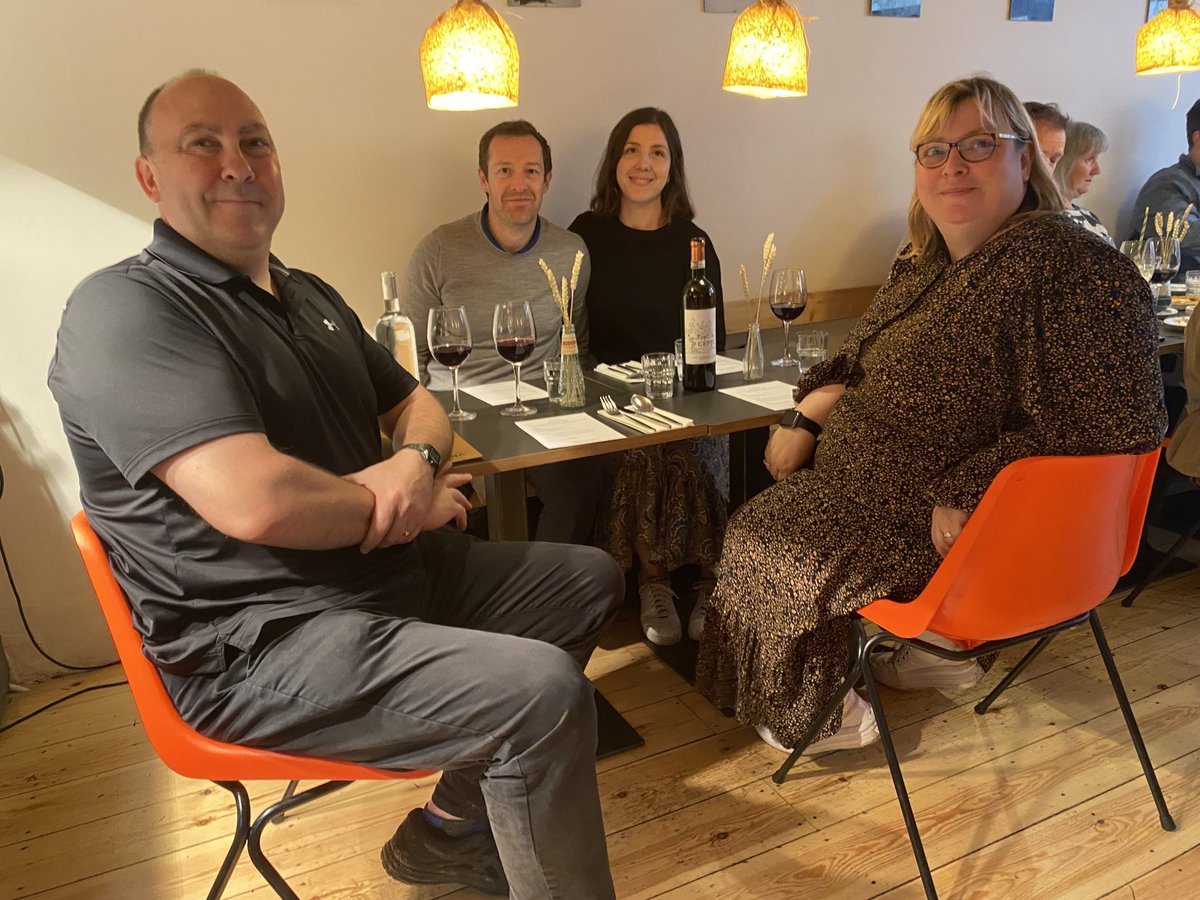 So very happy to have lunch with my brother and his fiancée this lunchtime. Welcome back home. Thanks to ⁦⁦<a href="/PastaRipiena/">Pasta Ripiena</a>⁩ for a wonderful reunion. Xx 🇦🇺🦘🧡👏