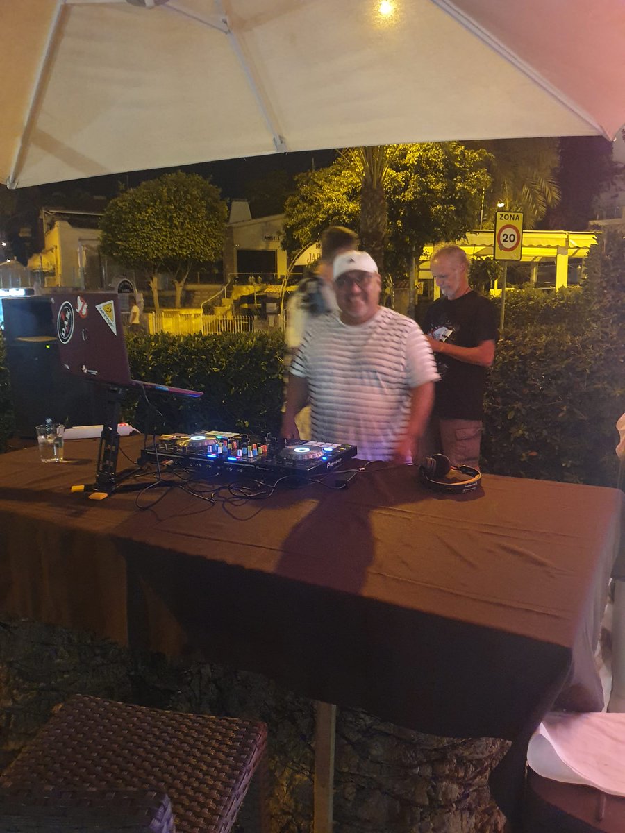 Radio Lucho tweet media