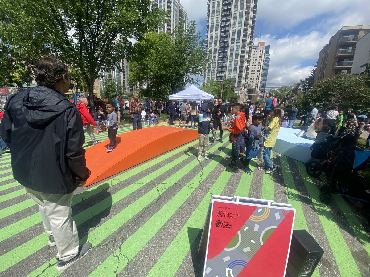 yycbeltline's tweet photo. Congrats to @SustainableYYC on a wildly successful launch of the new 10 Street Open Street at Connaught School π».
Looking forward to this summers Forever Block Party! π₯³
#yyc #yycbeltline #openstreetsyyc https://t.co/RdHVPkaSVY