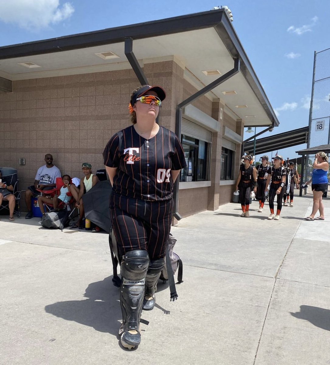 Moving into Bracket Play. <a href="/TopGunEvents/">Top Gun Events</a> #texaselite #catcher #uncommitted2025 #ladyindiansoftball #saturdaysoftball @TEB14u <a href="/NDNSsoftball/">Waxahachie Indian Softball</a>