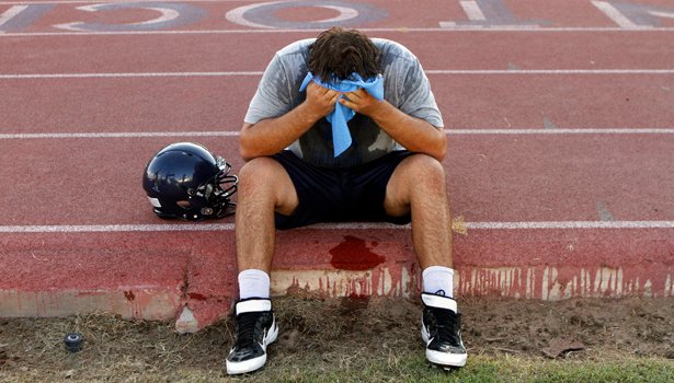 Beat the Heat! Safe ways to practice during the summer heat! buzzsprout.com/1761376/108056…
#summerpractice #BeatTheHeat #footballpractice #foryou