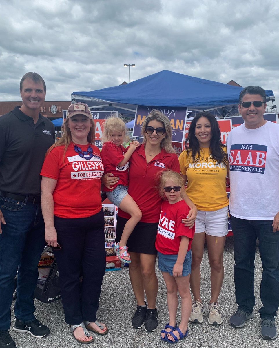 YuripzyMorgan's tweet photo. Almost HALF of all Marylanders are employed by small businesses. Vote for people who understand that, and actually support workers and small businesses. 🤝 Severna Park Shop Local Fiesta!
#yuripzymorganforcongress
#mdcd3 #believeinamerica🇺🇸 https://t.co/qMPrgUxw9e
