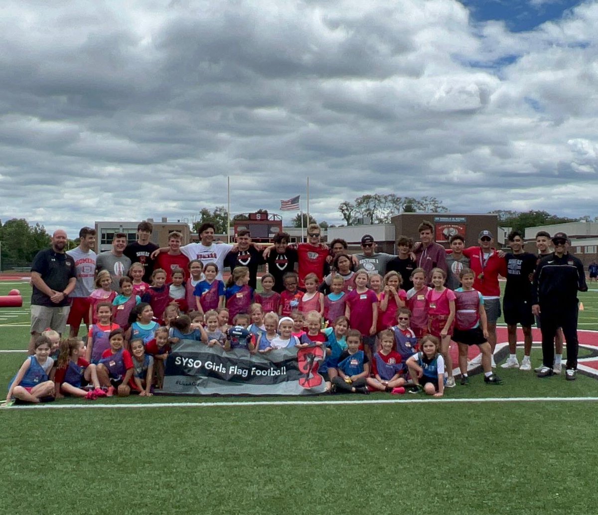 FlagSyso's tweet photo. Thank you to the Somers Varsity Boys Football Program @SomersFootball for running an amazing clinic for our K-8th Grade SYSO Girls Flag Program! @mikesoko82 @MikeCleary109 Registration for SYSO Girls Flag Football fall league will be opening soon! ✌️❤️🏈 https://t.co/D2606aOrJ2