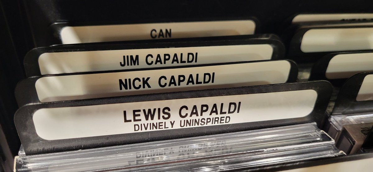 3 of us in HMV. People used to ask me to spell it! 🙄 @LewisCapaldi