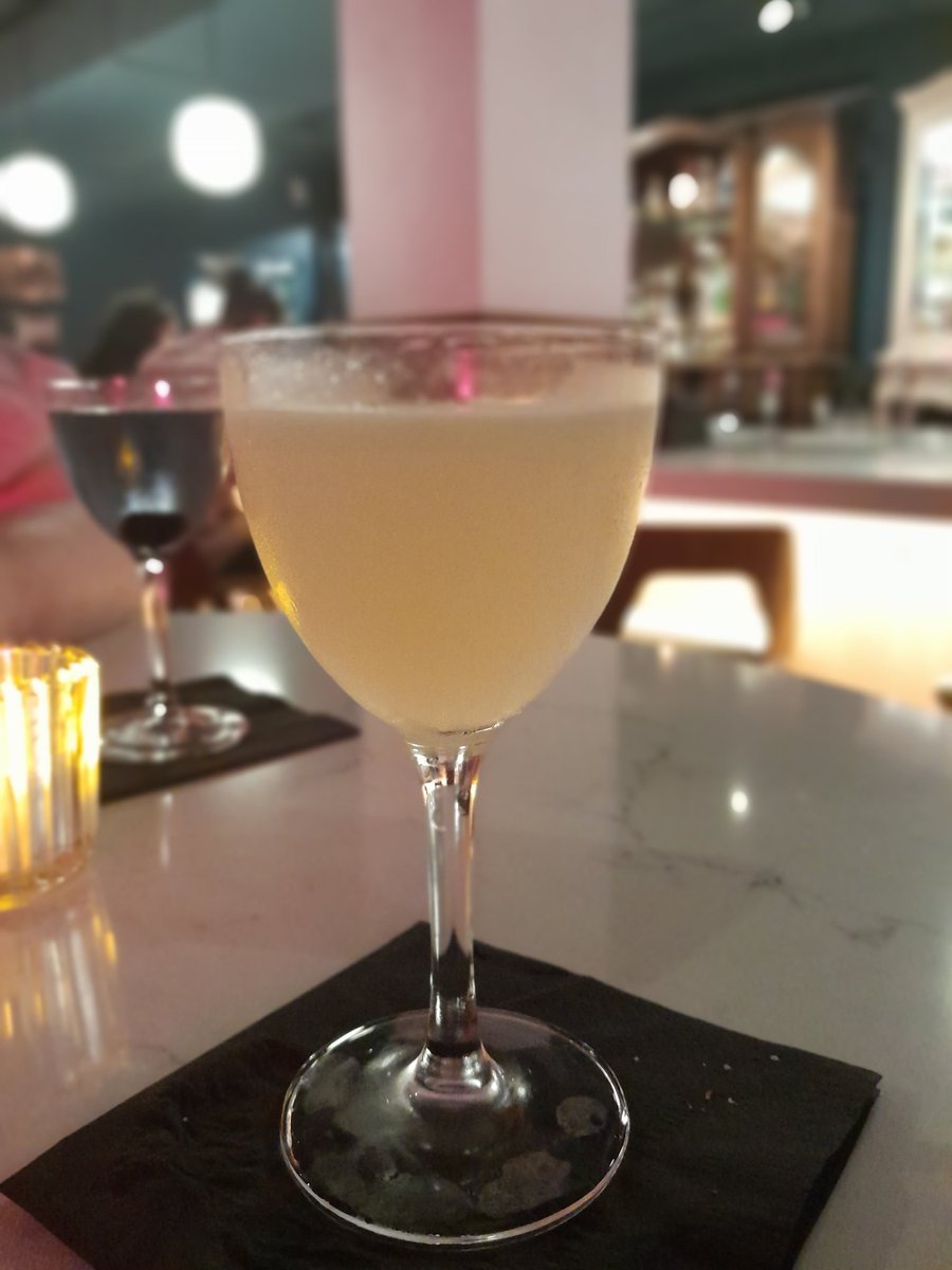 SoapJenn's tweet photo. Haven't had one of these in awhile. #CorpseReviver https://t.co/bpJledpWnV