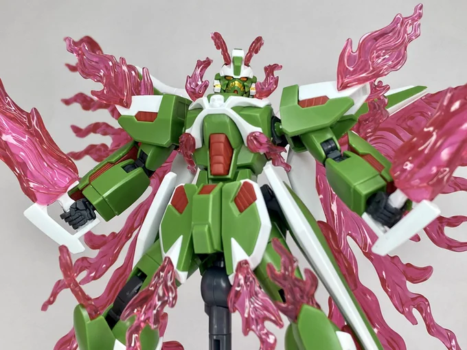 ファントムガンダム出来たエフェクトパーツのボリュームが凄い 