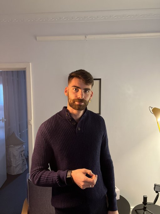My &ldquo;I&rsquo;m about to make some porn&rdquo; face https://t.co/MadWNI5F3y