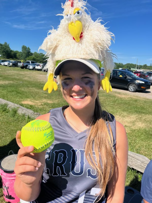 litseyco85's tweet photo. Grand slam chicken strikes again #pineconepower. @makenaalexander https://t.co/prd6IR1uVu
