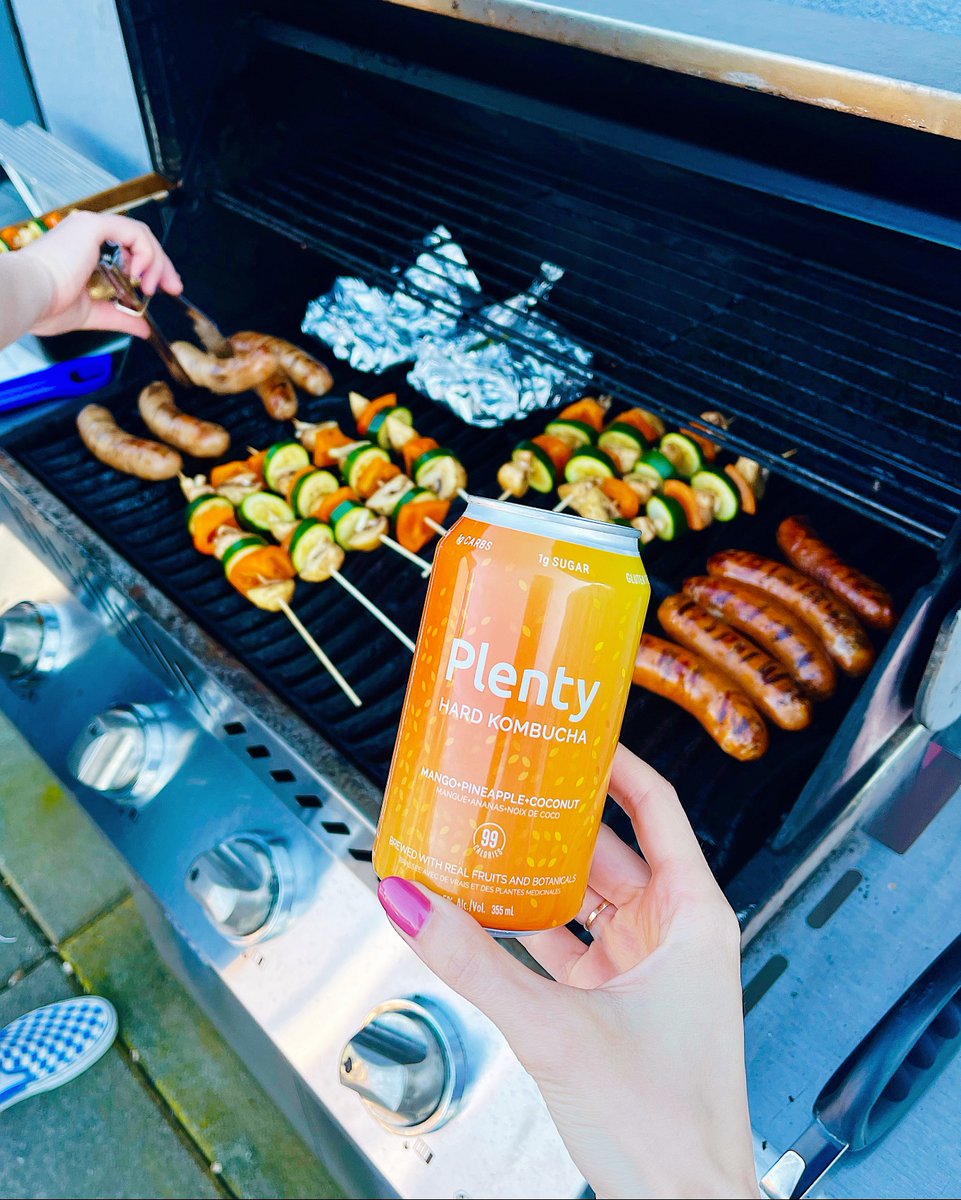 plentykombucha's tweet photo. Never come to a BBQ empty handed. 😍

Check out where to buy our refreshingly tasty sparkling brew on our website to ensure you have #plenty of fun 😉 #LinkInBio #kombuchaoftheday #madeincanada #vancityevents #hardkombucha #yvrdrinks #thirsty #bbq https://t.co/sr83clTeuB