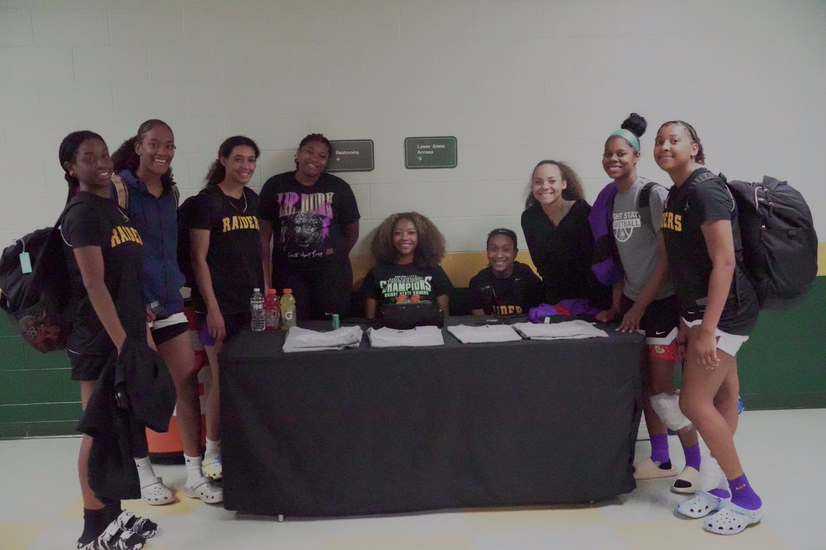 Caught up with or State Champion PG <a href="/Makiya_Miller24/">Makiya Miller</a> at her new home <a href="/WSUWBasketball/">Wright State Women’s Basketball</a> #ReynoldsburgProud