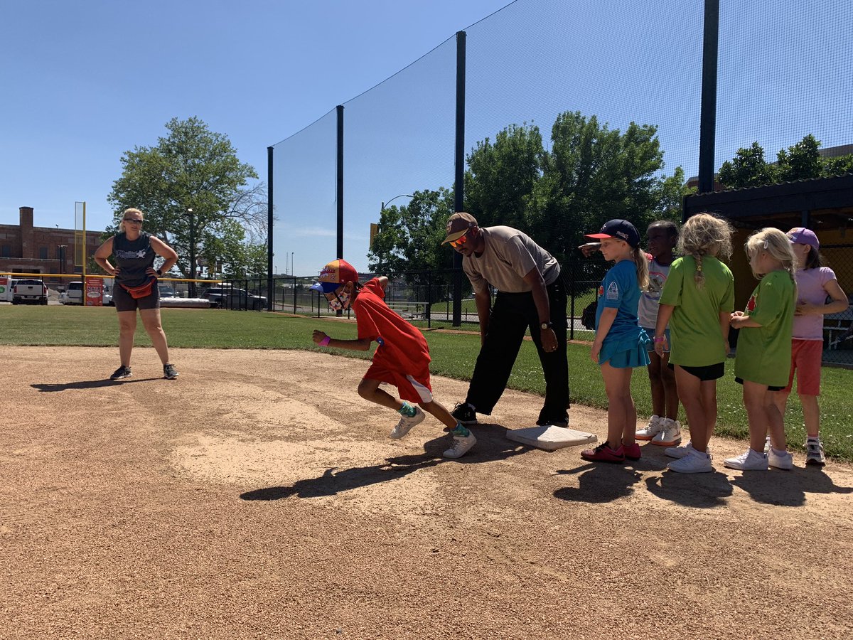 CardinalsCare (@cardinalscare) on Twitter photo Today, we hosted the first ever Redbird Rookies softball clinic on Stars Park field at Harris Stowe State University. Big thanks to Kinzie Hansen and Kasey Cooper from <a href="/USASoftball/">USA Softball</a> and Coach Young from <a href="/HSSU_Athletics/">Harris-Stowe Athletics</a>! Today, we hosted the first ever Redbird Rookies softball clinic on Stars Park field at Harris Stowe State University. Big thanks to Kinzie Hansen and Kasey Cooper from <a href="/USASoftball/">USA Softball</a> and Coach Young from <a href="/HSSU_Athletics/">Harris-Stowe Athletics</a>!