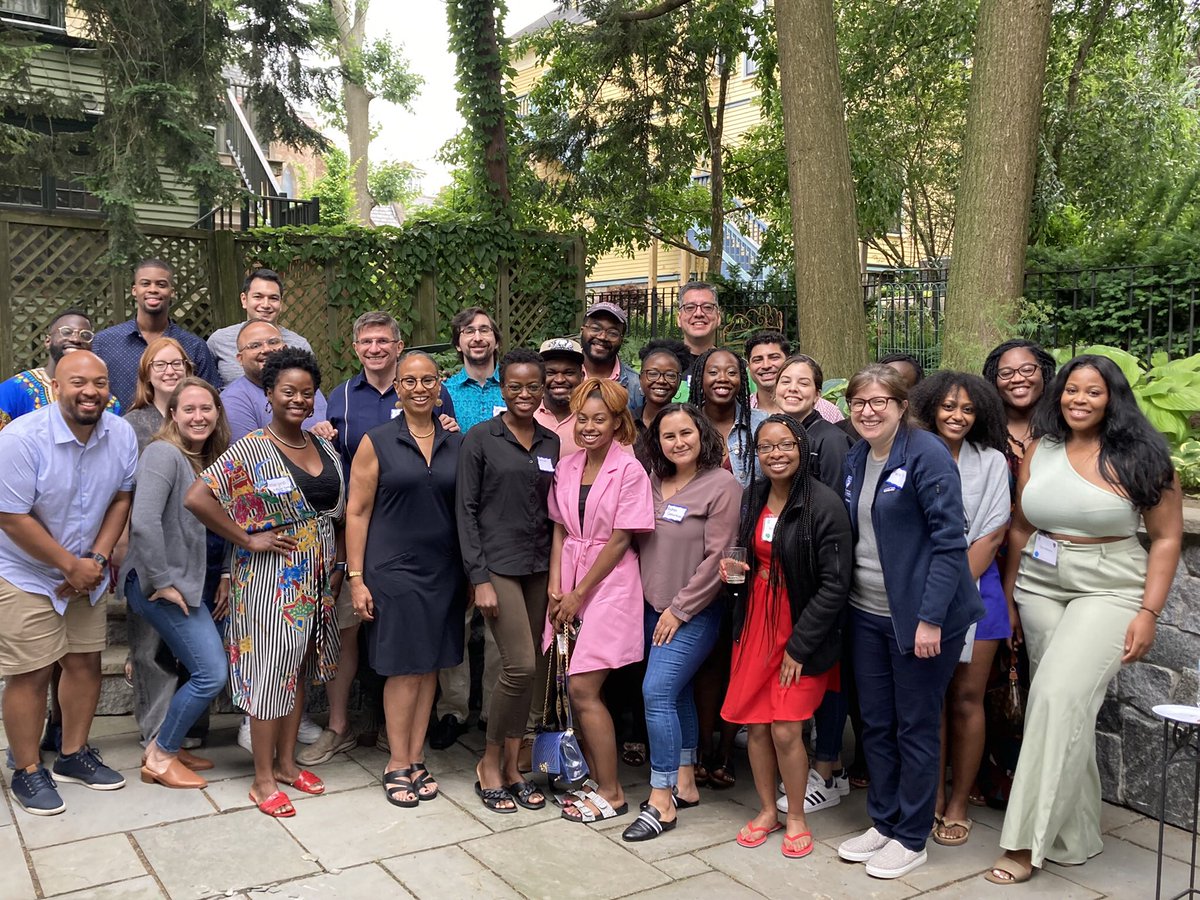 The @BrighamMedRes and @Brigham_DI leadership celebrated #Juneteenth by welcoming this AMAZING group of Black and Latinx interns to the #BrighamFamily!