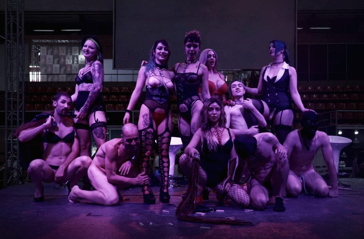 DFetichismo's tweet photo. DyF + @EstudioGhalia  @SALONEROTICOBCN @domina_ghalia
@miss_po1son3d @Damsel6669
@M1SSH4RDC0R3
@switchoninferno
@femdom__blancaa

https://t.co/cjgMwMMSqn

#seb #salonerotico #festivalerotico #femdom #bdsm #ama #domina #sumiso #mistress #show #showerotico #femdomlive https://t.co/nRSWwNhDEi