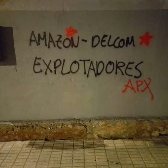 RaquelRp39's tweet photo. La lucha es el único camino solidaridad con los obreros de DELCOM

#delcomexprime 
#amazonoprime https://t.co/pzLncx6fCf