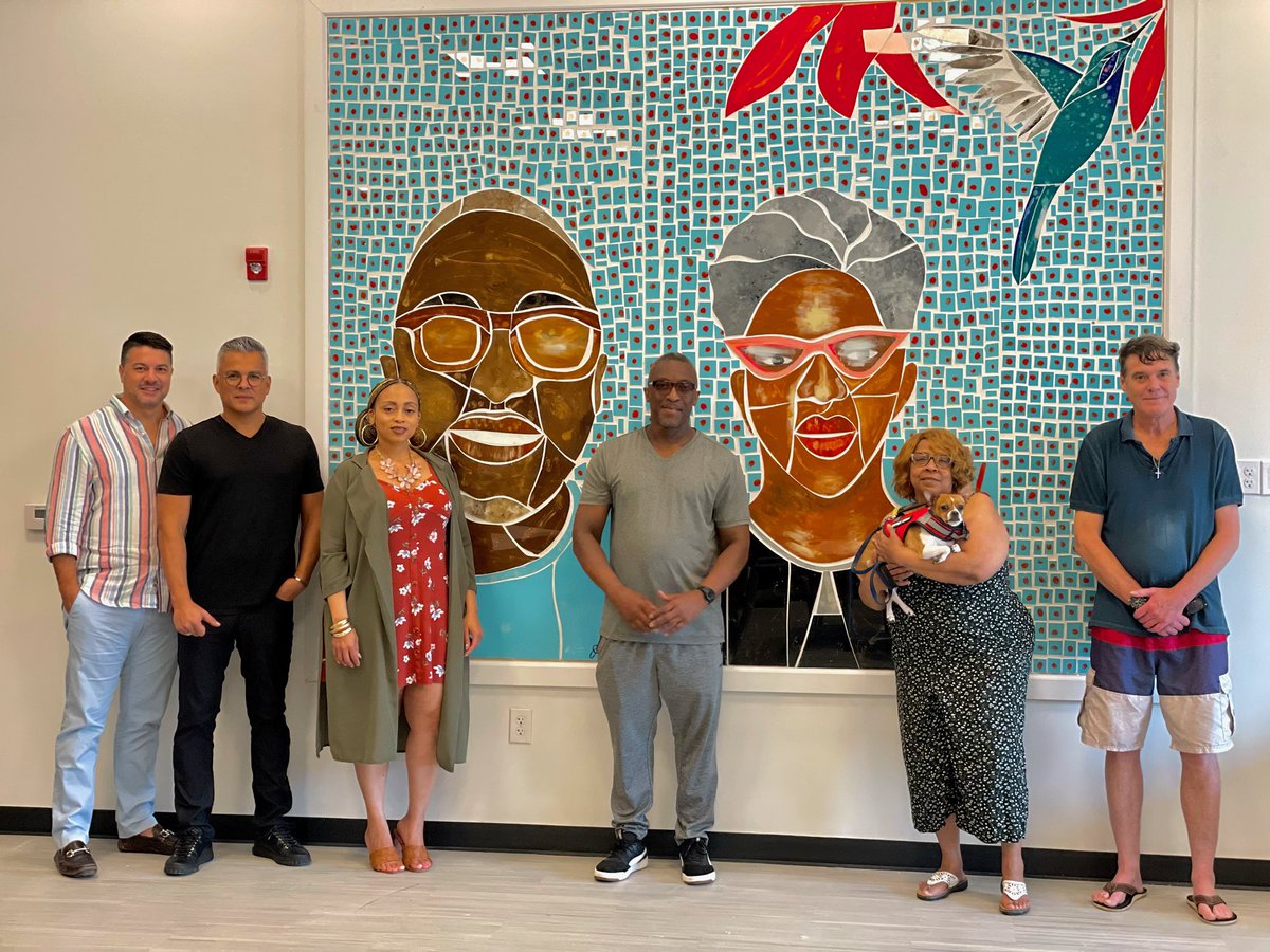 HELPUSA's tweet image. Yesterday, at HELP USA's Philadelphia Veteran's Center, we unveiled the next in @EdwinGil’s Faces of Diversity” series. The piece was installed in the Community Room for all residents to enjoy and reflect upon.

Read more 👉🏽 bit.ly/3zHeT2O