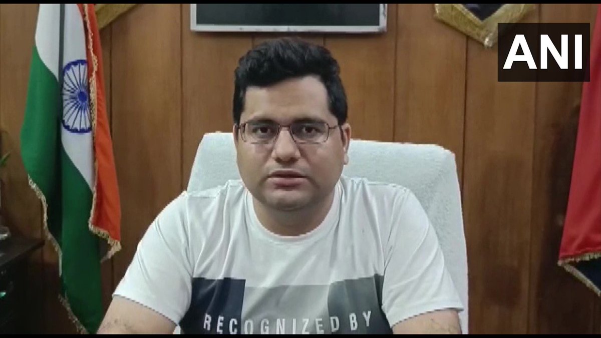 UP | We have arrested five fake army aspirants from Rampur Maniharan PS area in Saharanpur for provoking actual army aspirants to protest. Two of them are members of political parties. We will make sure such incidents are not repeated: Akash Tomar, Saharanpur SSP (18.06)