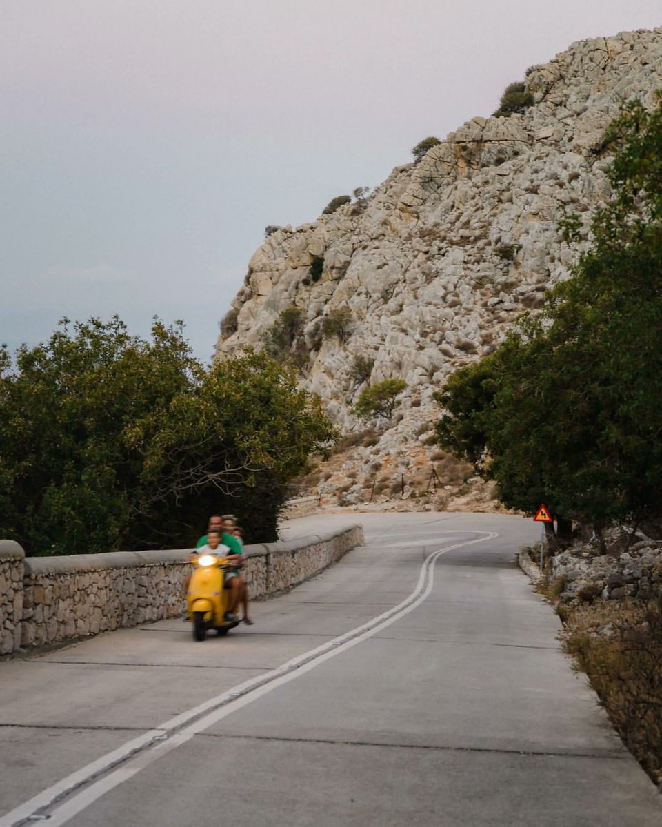 MintedTable's tweet image. Making space in life for the joy of adventure 

#MintedTable #nft #restaurant #food #luxurylife #luxe #finedining #theartofplating #gastronomy #michelinstar #mintedtablenomad