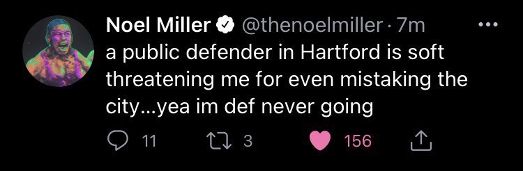deletednoel's tweet photo. literally what the hell LOL https://t.co/Vk9LmFsbQN