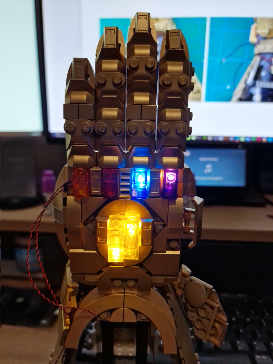 lifeinbrick's tweet photo. Work in progress. I can't promise I won't wipe out half the universe on completion #avengersinfinitywar #avengersEndgame #legolighting https://t.co/yZoX4YBp9v