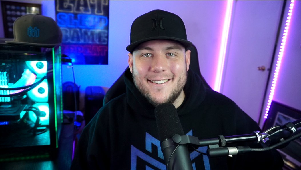 ⚡️Best Energy on Twitch LIVE NOW ⚡️

Boomer Kills Zoomers on Fortnite 🙏 

If we lost touch during the time that my account was gone, then I am so glad to see you again!!! I started streaming again recently and would love to see some of your faces 💙

Twitch.TV/iMoparHD