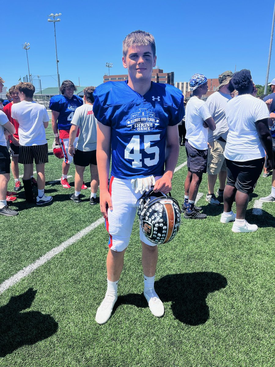 Congrats to <a href="/BohnertTyler/">Tyler Bohnert</a> for representing <a href="/uthsfootball/">Panther Football</a> this week at <a href="/ICA_Illinois/">IL Coaches Assoc</a> shrine game! Love seeing you rep the orange and black one more time! 

You’ve been a model student-athlete for our program for four years and what a great capstone! 

#PantherPride  #PTW