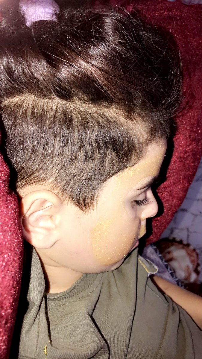 وليدي شافني اخلي ماسك هم شاركني بعد شلي بل بنوته اني 😂