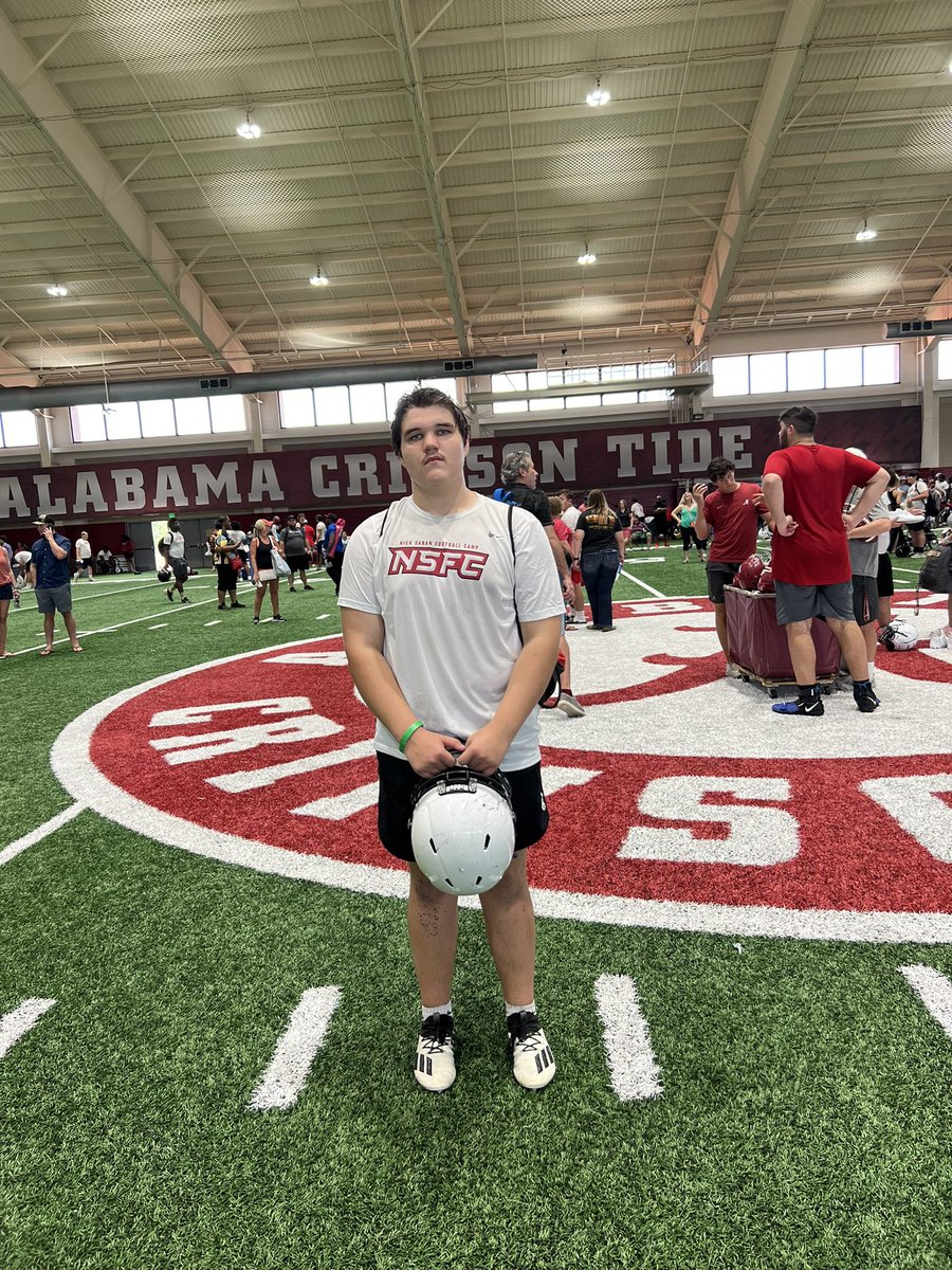 jwayne47's tweet photo. Great OL/ DL camp in Alabama! Broc did a Great job representing Tyler Legacy! https://t.co/v8hDPWTrsl
