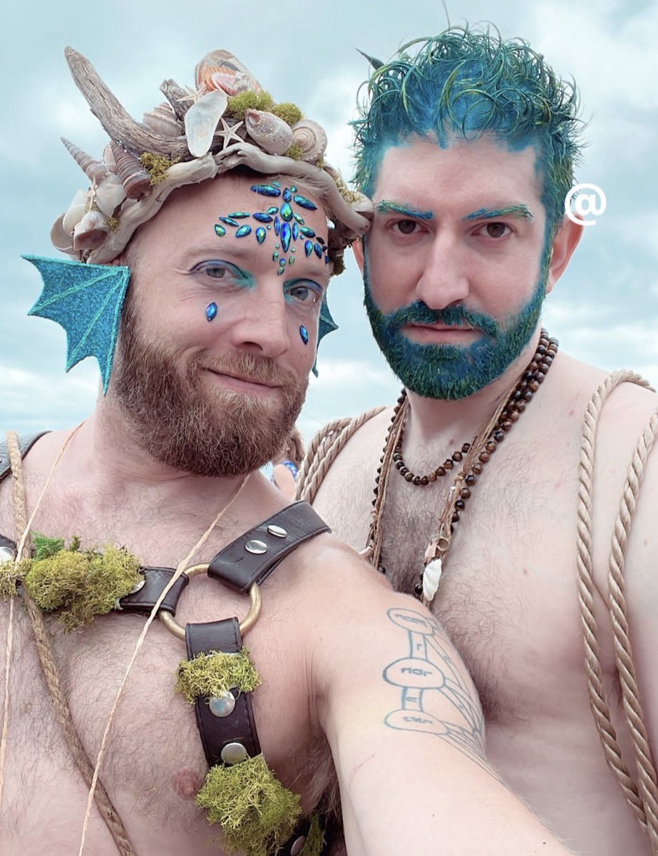 We saw you from across the lagoon and really dig your vibe  <a href="/Ryan_Bricks/">basically umami</a>