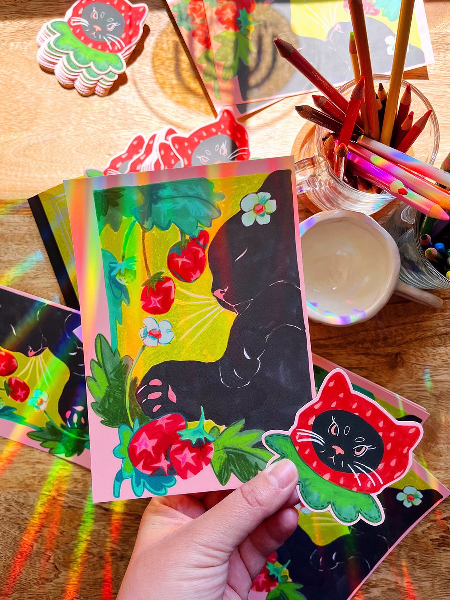 June’s physical rewards are here! 🐈‍⬛🍓✨ patreon.com/friedmegg