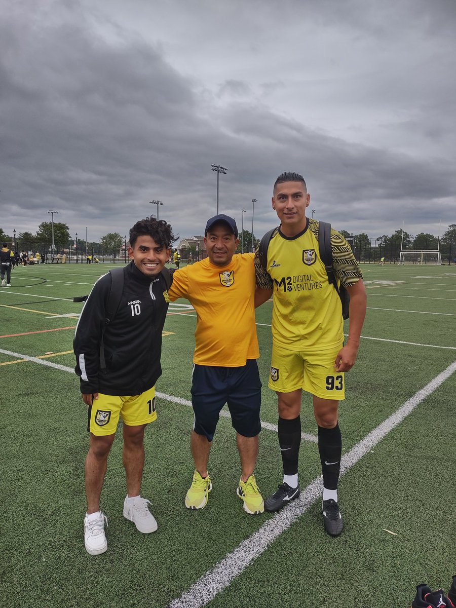 Ecuador representing <a href="/OysterUnited/">Oyster Bay United FC</a>
