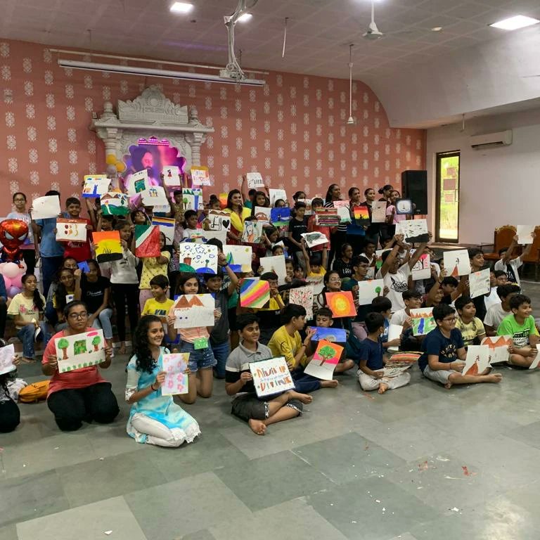 ESHITADESAI's tweet photo. May Summer Blast !!!
Conducted #Summer #adventure #camp #2022 at #vasadashram #gujarat with nearly 100 #children from Surat &amp; across gujarat 

Gratitude gurudev @SriSri for shaping these little ones with power, wisdom &amp; energy 
#utkarshyoga #medhayoga #sumercamp #gujarat #surat https://t.co/SioT5Q3vGW